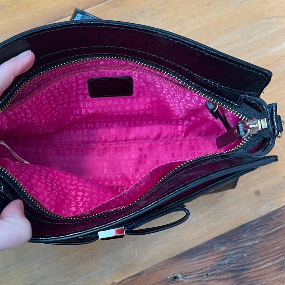 Kate Spade Beacon Court Angelica Crossbody Purse - LIKE NEW - Picture 6 of 12